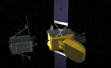 Космический аппарат MEV-1 впервые в истории отстыковался от спутника, которому 5 лет продлевал жизнь