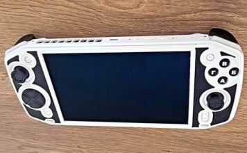 Fplus показала прототип российской игровой консоли с отечественными ОС и импортозамещёнными кнопками