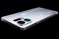 В Китае выпустили смартфоны с вентилятором и влагозащитой 1 ddabd6081a9dd6068b57ce84d750a0dd