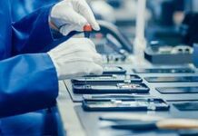 Исчезновение смартфонов с металлическим корпусом объяснили