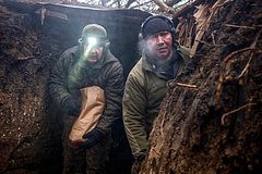 «Хотите гарантии — уходите из Донбасса». Что известно о новом ультиматуме США и как отреагирует на него Киев?