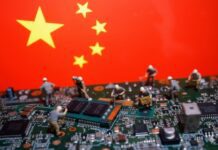 Китайские производители чипов обязаны использовать не менее 50% отечественного оборудования на новых или расширяемых фабриках