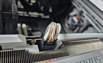 «Да, атомные электростанции 5090 всё ещё плавятся; не покупайте Nvidia». Пользователь Reddit встретил первый день нового года с оплавленным разъёмом питания