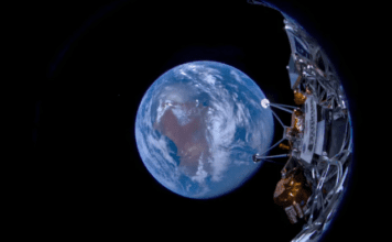 Американский лунный посадочный модуль Nova-C прислал первые снимки из космоса