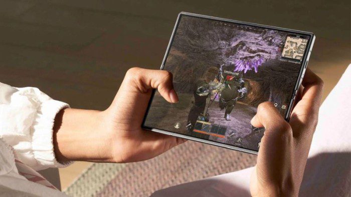 Samsung представила свой самый тонкий складной смартфон Galaxy Z Fold SE — у него большой экран и цена $2000 3 c152be600f04a16d87ad78c8e1dc8243