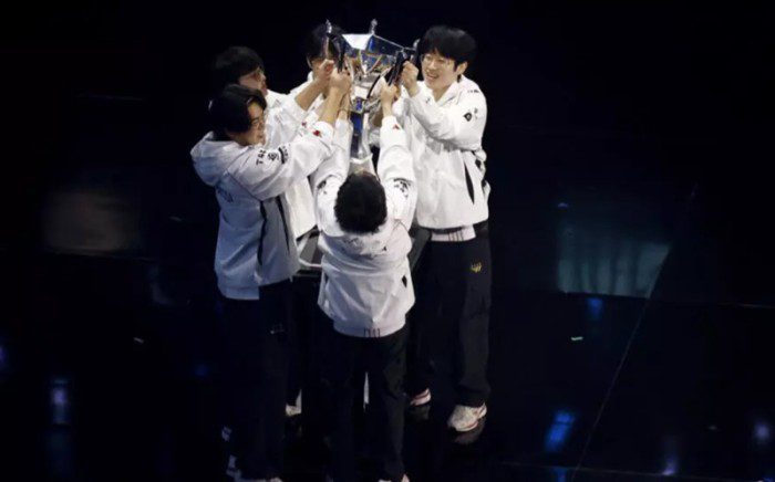 80bb13421edc2dcf83ded371eaa57956