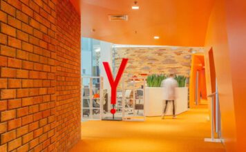 YouTube выбыл из пятёрки самых посещаемых ресурсов в России, а Google и «Яндекс» сохранили лидерство