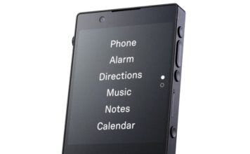 «Глупый» смартфон Light Phone 3 без соцсетей, электронной почты и интернета дебютировал с ценой $799
