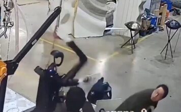 Видео: взбесившийся гуманоидный робот Unitree H1 напал на рабочих