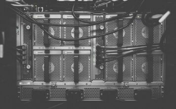 Продажи серверов в России падают второй год подряд — потенциал импортозамещения практически исчерпан