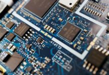 США отменят ограничения на экспорт процессоров времён Байдена