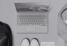 Этот ноутбук легче, чем три iPhone 17 Pro Max. Fujitsu FMV UX-K3 является самым лёгким ноутбуком в классе