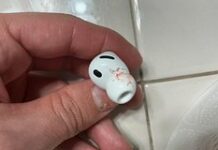 Наушники Apple вызвали кровь из ушей