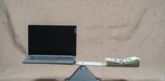 Lenovo постарается не поднимать цены на свои ПК. У компании хватит модулей памяти на весь следующий год