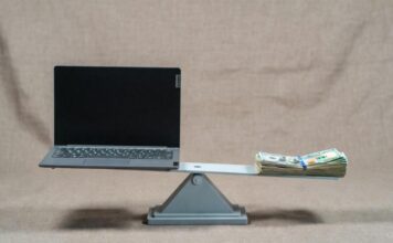 Lenovo постарается не поднимать цены на свои ПК. У компании хватит модулей памяти на весь следующий год