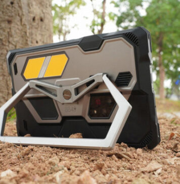 23 400 мАч, проектор, мощный фонарик, лазерный дальномер, двухдиапазонный GPS, и всё это в планшете за 520 евро. Представлен Tank Pad Ultra