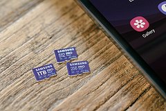 Исчезновение важной детали смартфона объяснили