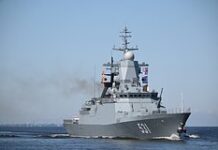 Немецкие политики захотели понаблюдать за захватом танкера береговой охраной. Как российский корвет устроил им фиаско?