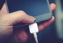 Раскрыто влияние подзарядок на батарею смартфона
