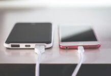 Назван предельный уровень заряда батареи смартфона
