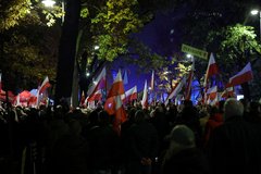 Еще один польский посол ушел в отставку на фоне госпереворота
